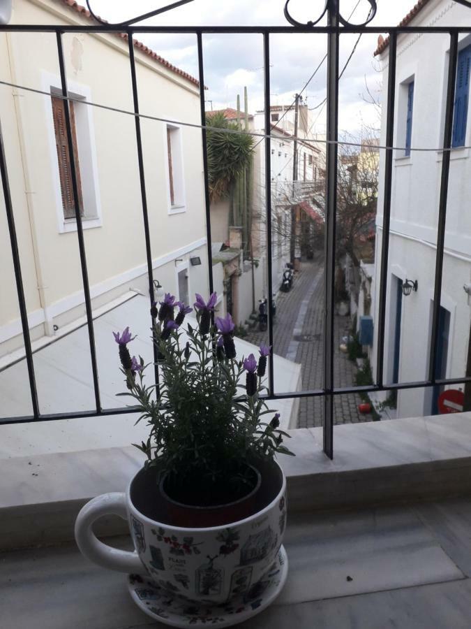 Aegina'S Flowers House Exterior photo